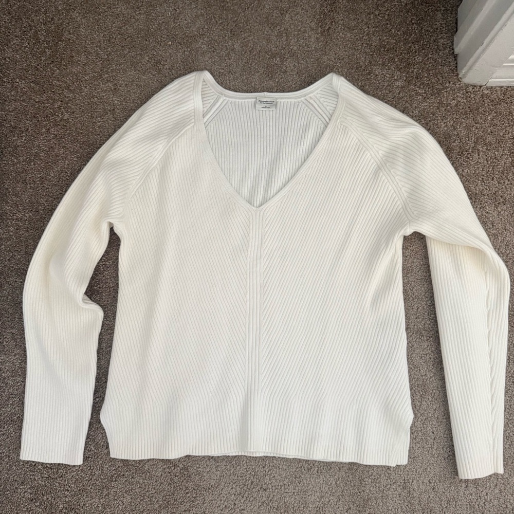 NWOT Abercrombie & Fitch Soft White Ribbed Sweater